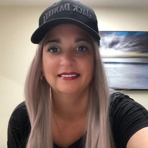 Meet your Posher, Lori